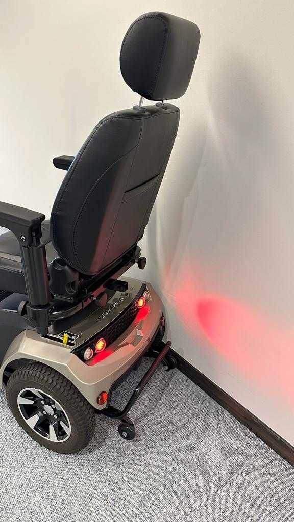 Scooter, cărucior electric, mobilitate redusa / handicap locomotor