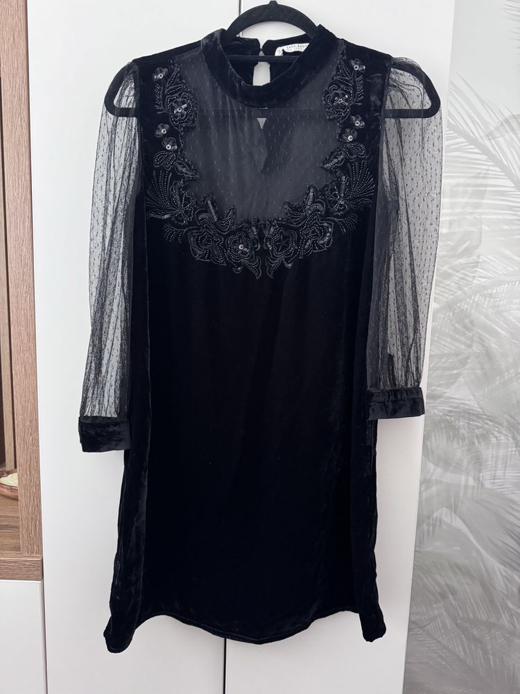 Rochie neagra, din catifea, Zara, masura XS