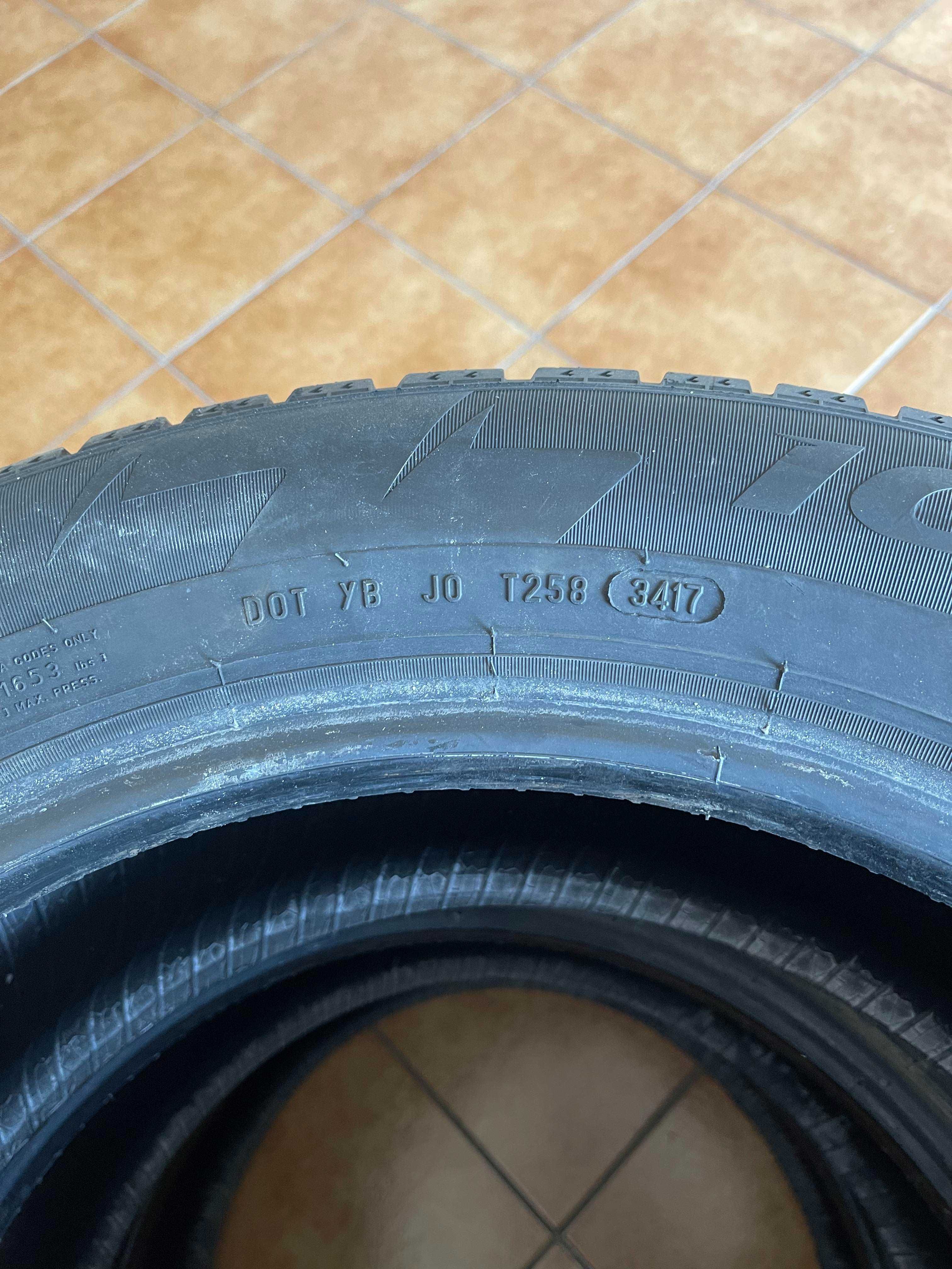 Set 4 anvelope iarna cu cuie - Pirelli Ice Zero 215/55 R17 98T