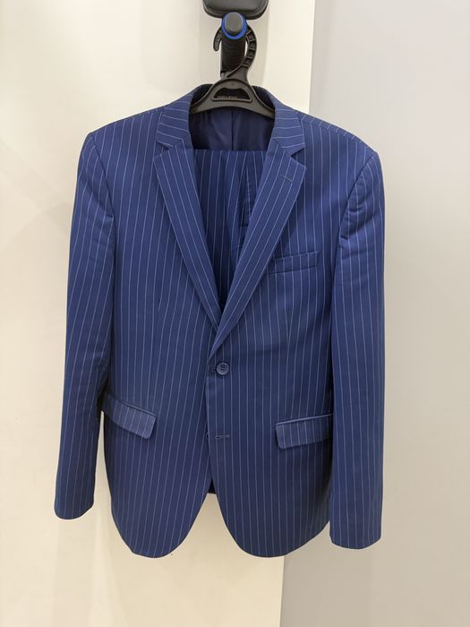 Продам мужской классический костюм