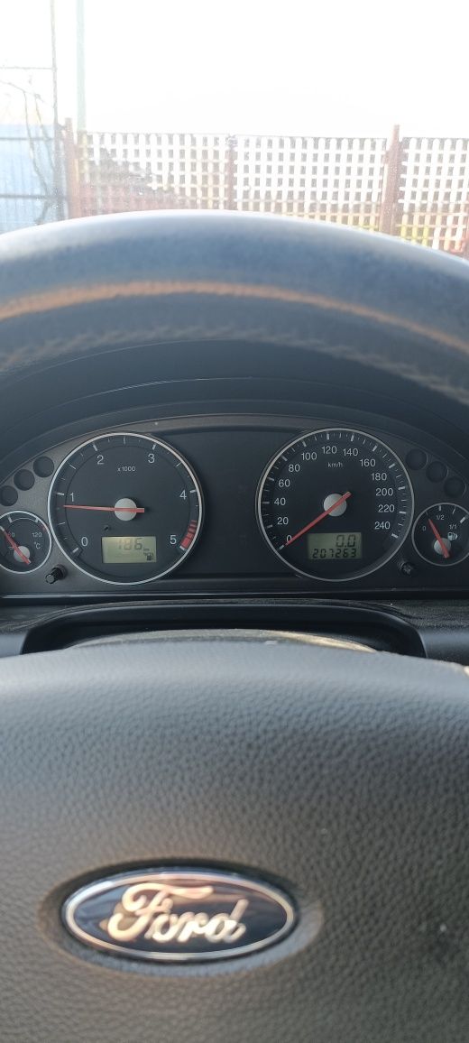 Vând Ford Mondeo 2.0 TDci