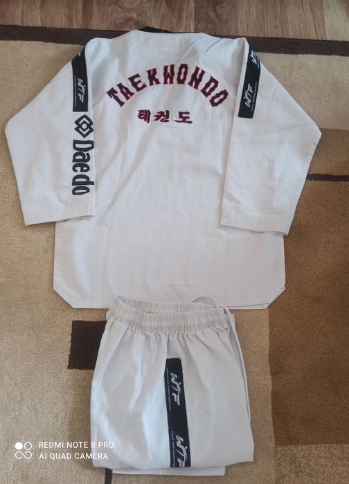 Добок за Taekwondo WTF Dae do 160см
