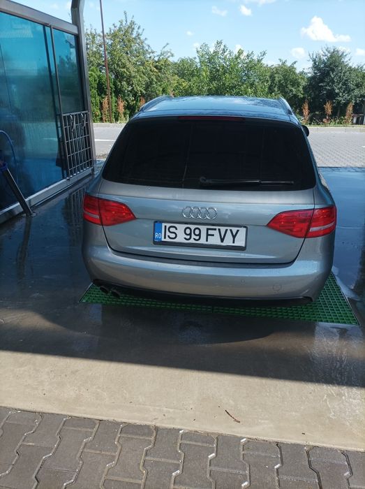 Vând audi A4 b8 motor 2.0