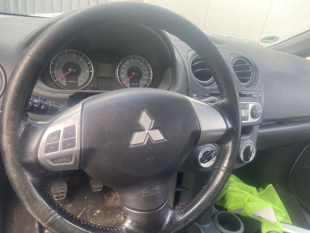Mitsubishi Colt 1.1 face на части