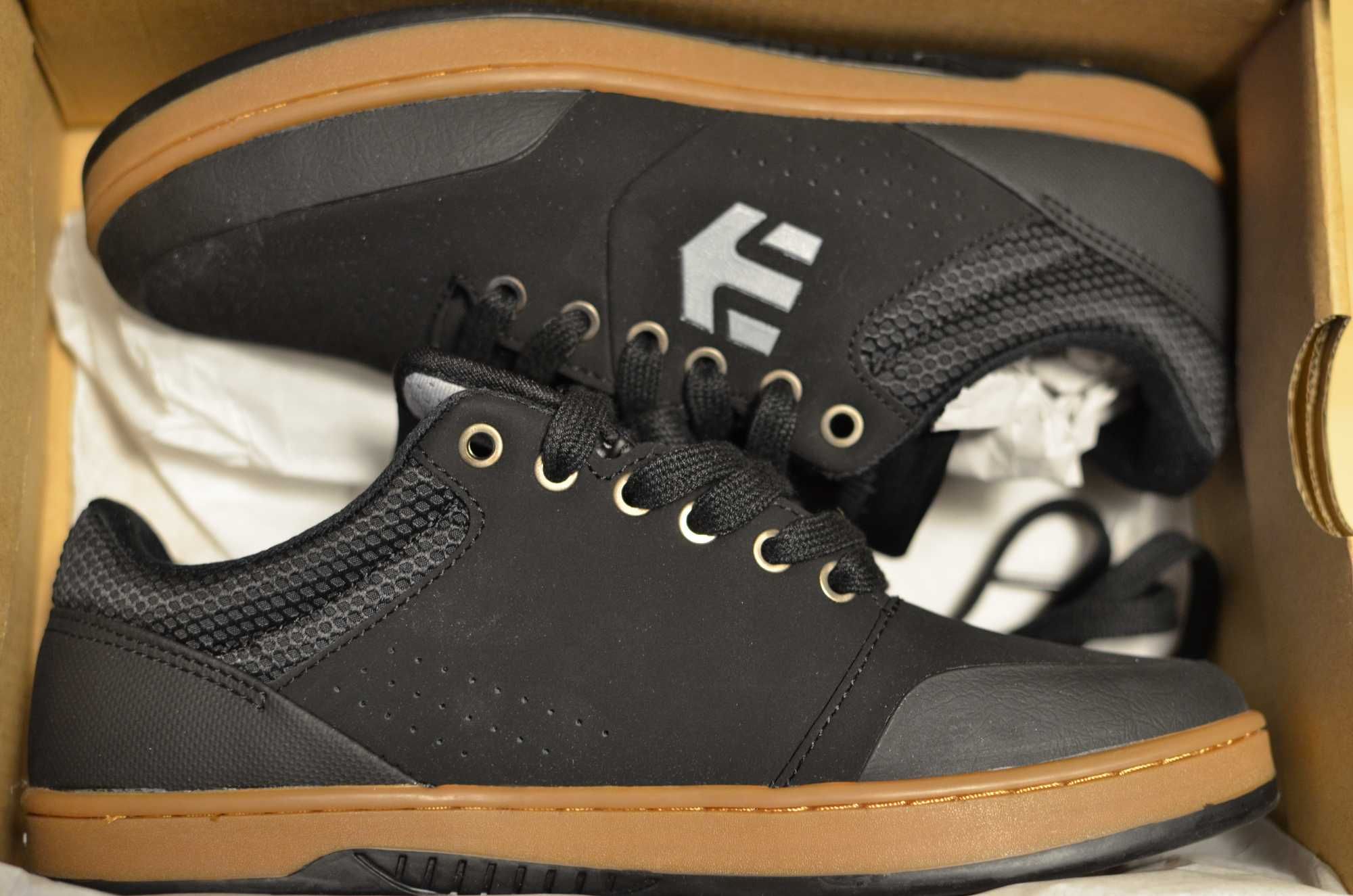 NOU! Pantofi tenisi ciclism ETNIES Marana Crank MTB Black/Gum