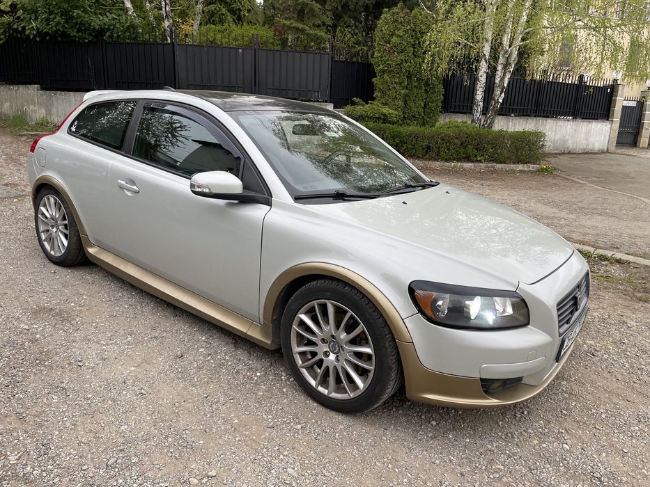 Volvo c30 D5 Регистрирана