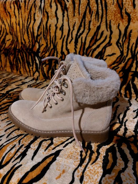 Дамски зимни боти естествен велур