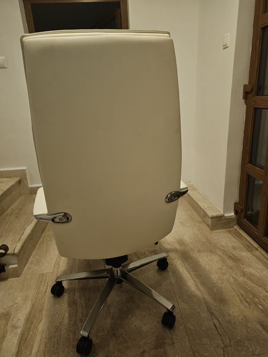 Scaune birou piele sau textil