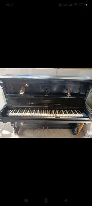 Pianina veche Leipzic