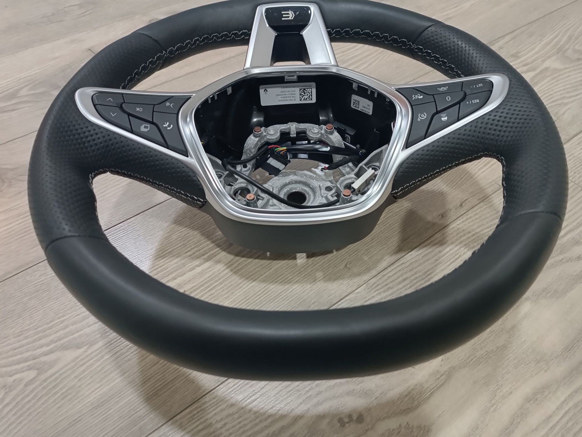 Оригинален волан Renault