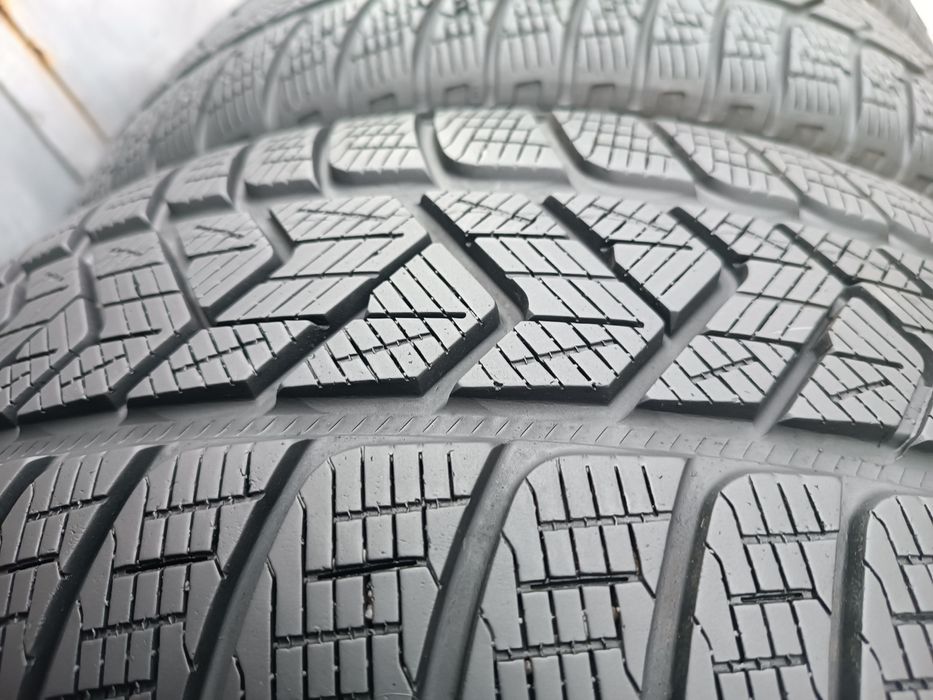235/55/18 Pirelli