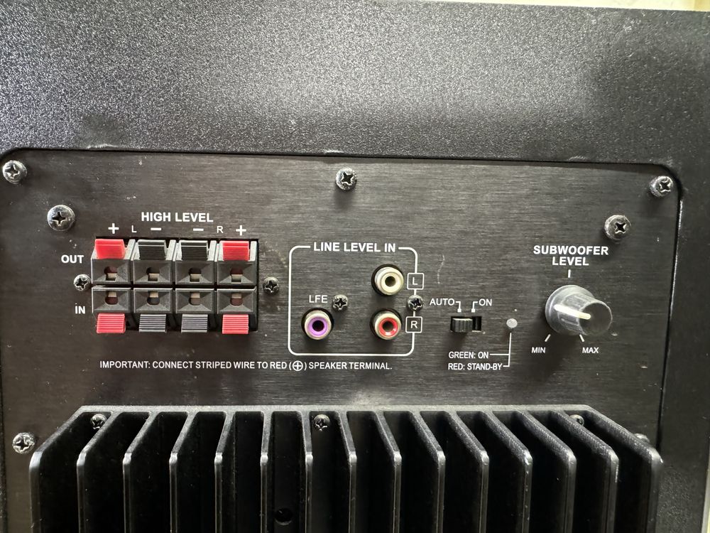 JBL Sub-140 Активен сибуфер