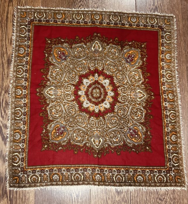 Esarfa vintage din lana naturala, 67x63 cm