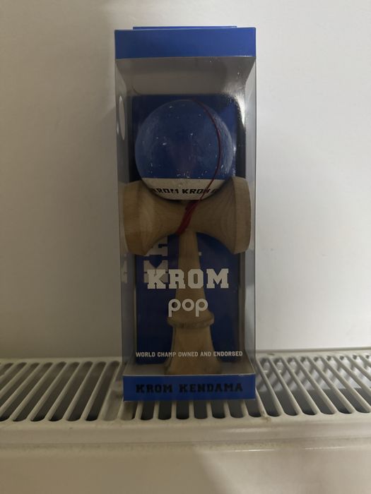 kendama krom pop blue sticky