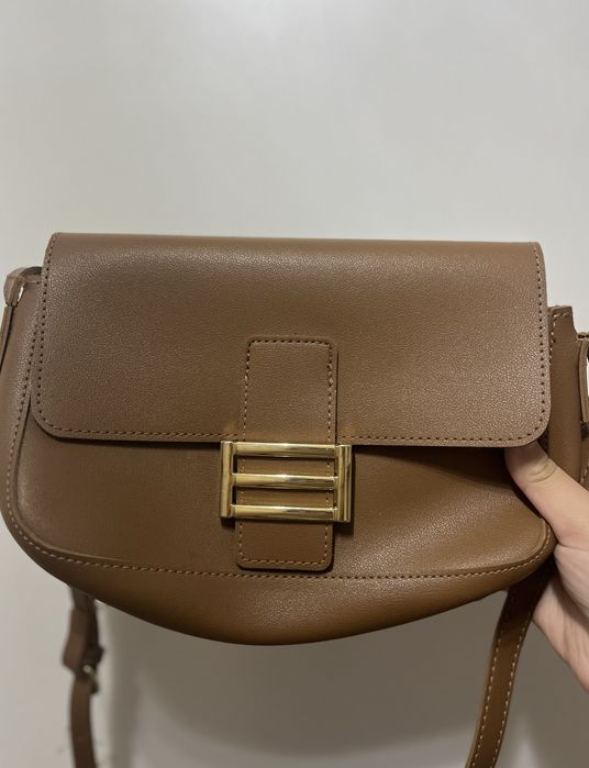 Сумка коричневая в хорошем состоянии