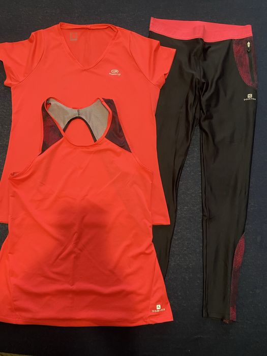 Дамски спортен комплект