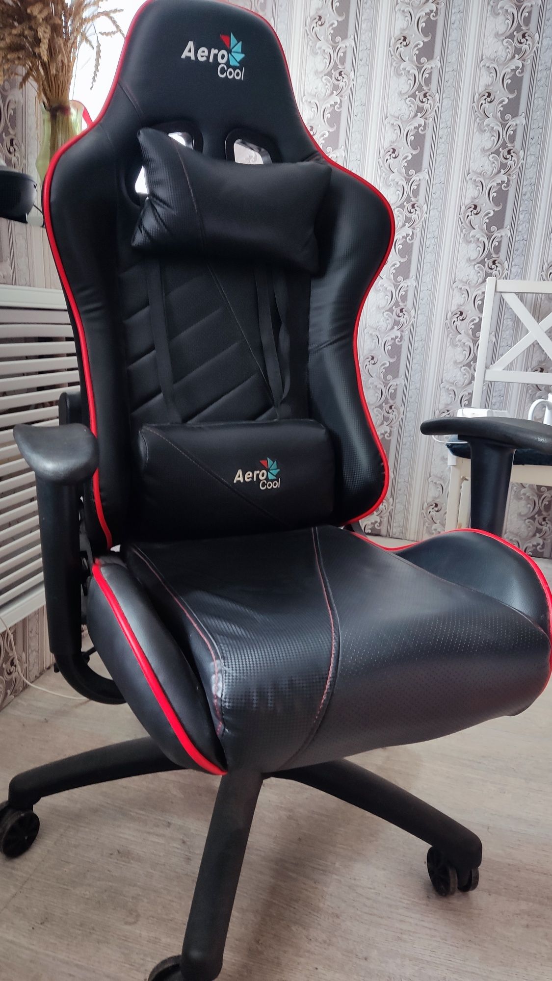 Кресло компьютерное игровое