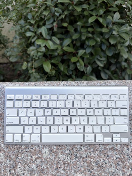 Tastatura wireless bluetooth apple a1314 keyboard