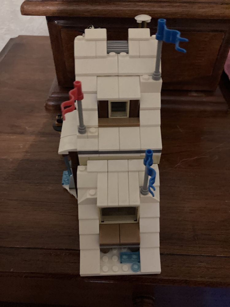 Продается Лего домик