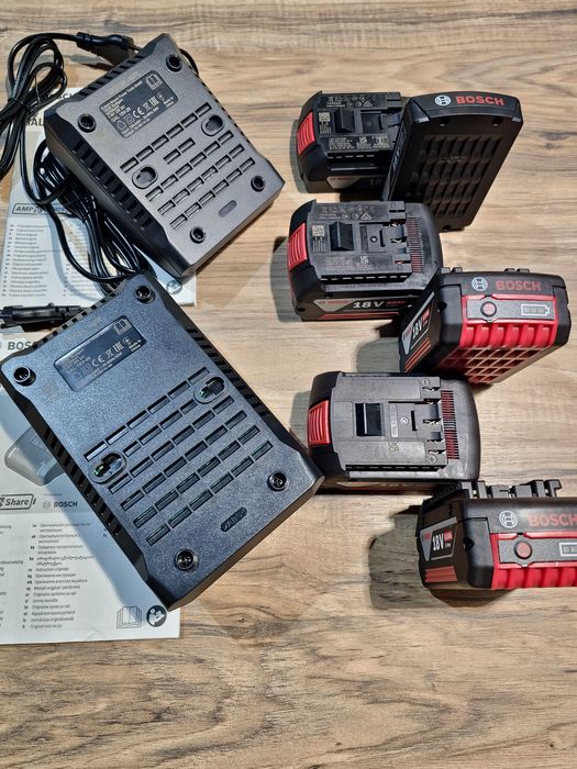 Acumulatori noi 18V Bosch Professional incarcatoare