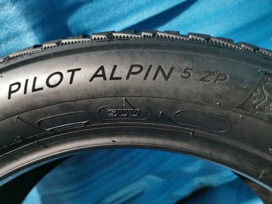 245 50 19 michelin runflat m+s 4 buc