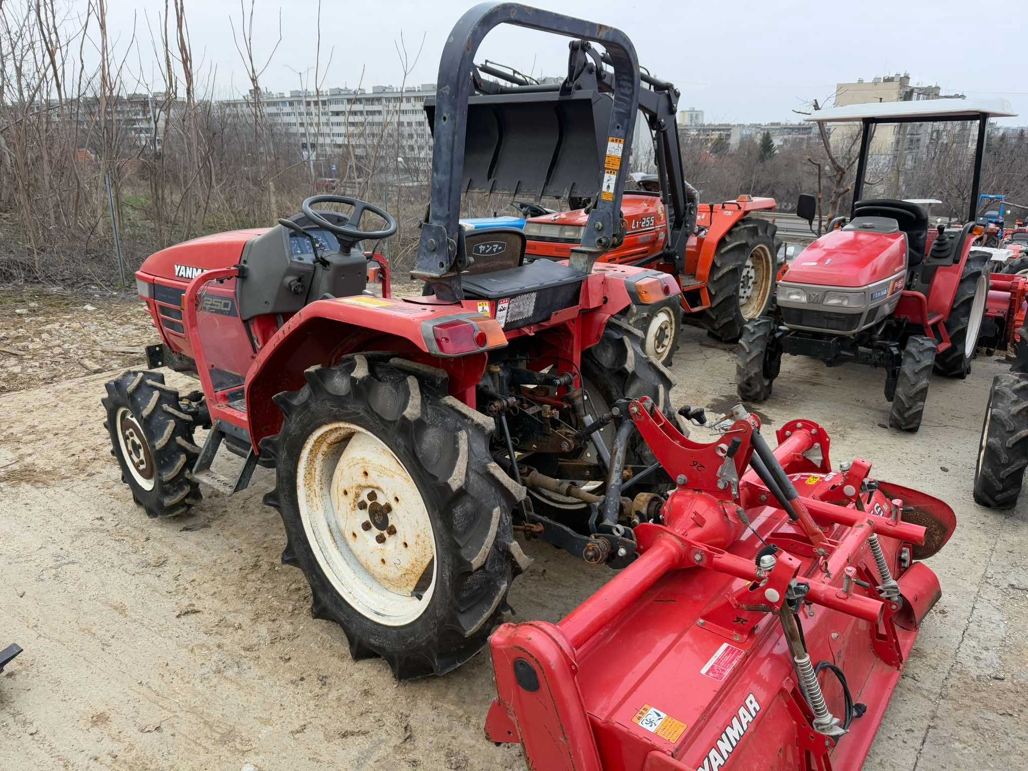 Трактор YANMAR AF250 4x4