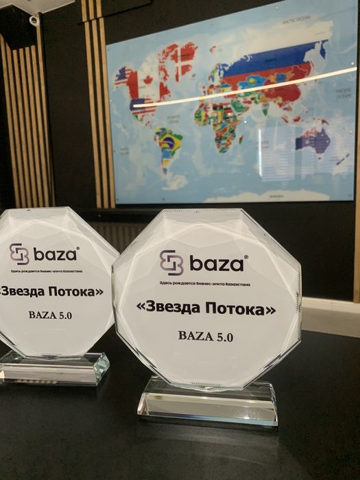 Награды статуэтки из стекла и акрила