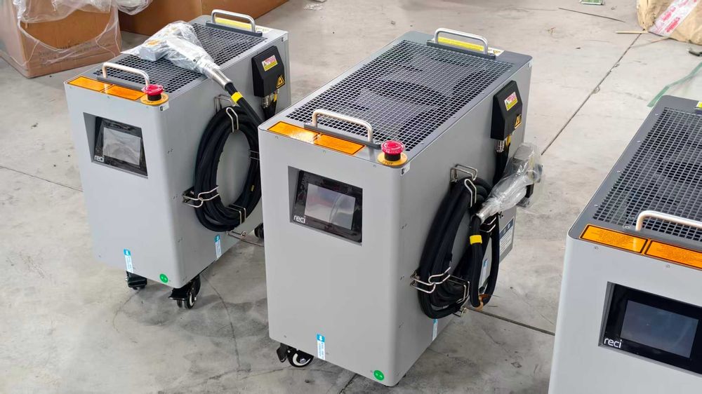 Maşină de sudură laser cu răcire cu aer (Air-Cooled) Pret special!