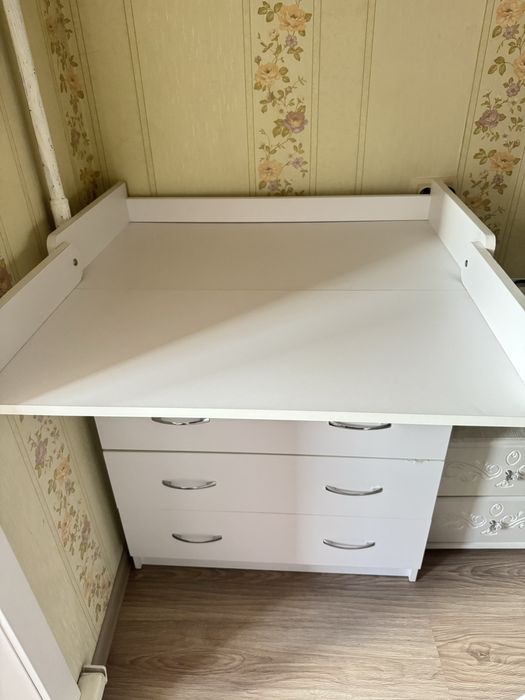 Пеленальный столик комод