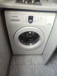Срочно нужна продавать стиральная машинка Samsung 6 кг отличные работа