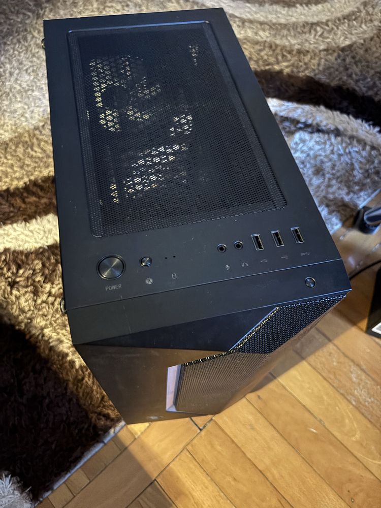 Carcasa pc msi gaming