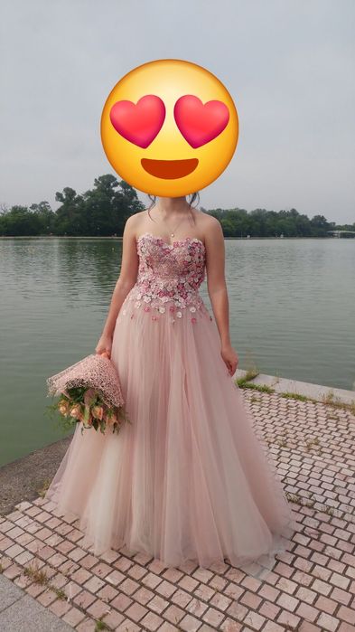 Бална рокля с цветя