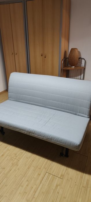 Canapea extensibila de 2 locuri