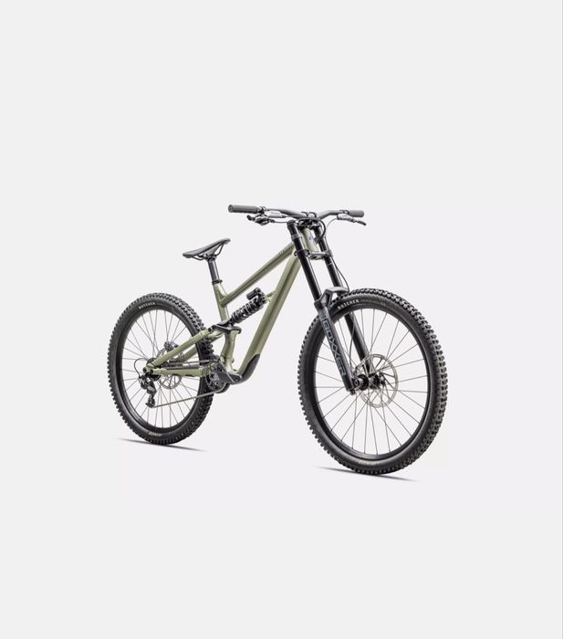 Vând bicicletă Specialized Demo 8 (mărimea S3),folosita o singura data