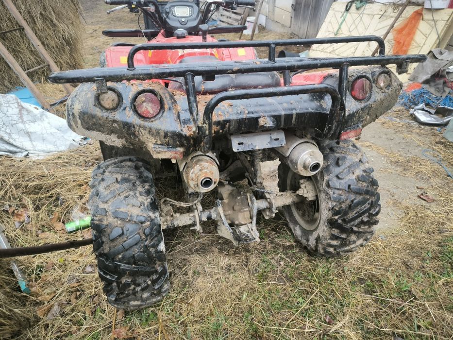 Vând ATV TGB 425