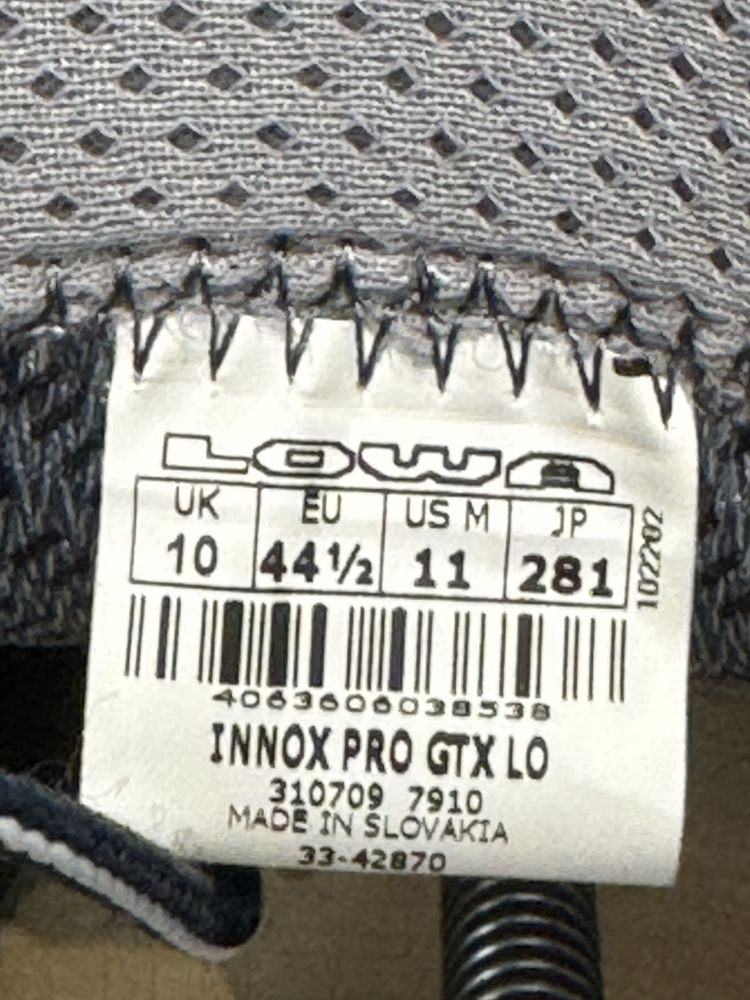 Туристически обувки LOWA GORE-TEX .Номер 44.5