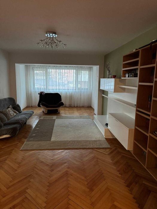 Etaj 1- Inchiriere apartament 3 camere , micro 3 Targoviste