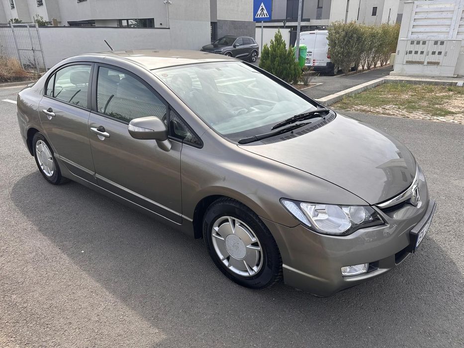 Vând Honda Civic hibrid