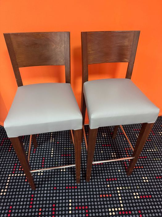 Set scaune bar lemn masiv 4 bucati 1200 Lei