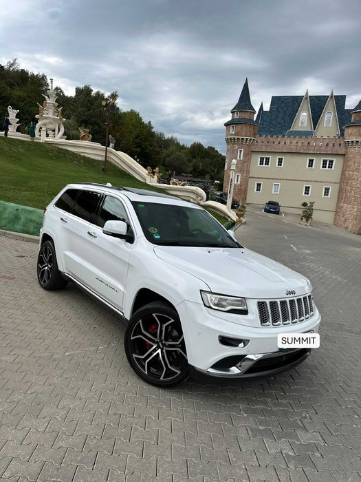 Jeep Grand Cherokee SUMMIT V6