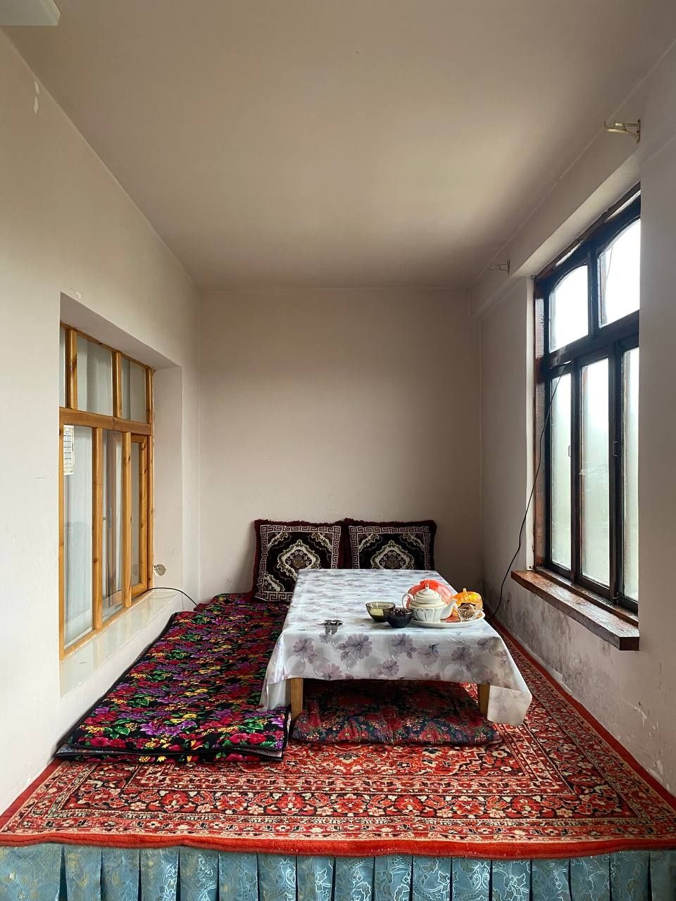 Maklersiz Srochna 3 xonali kvartira sotiladi.