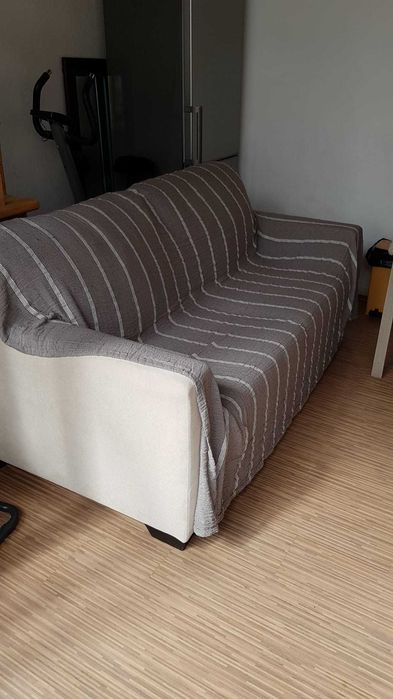 Canapea extensibilă 2 locuri bej/crem Mobexpert