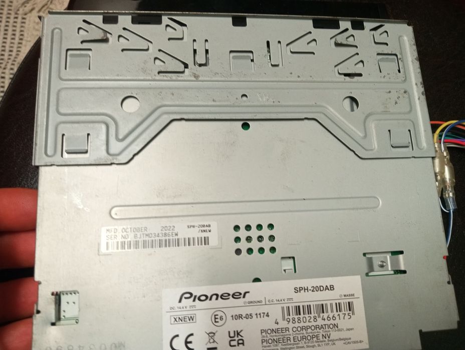 Vand radio cu tableta pioneer NOU