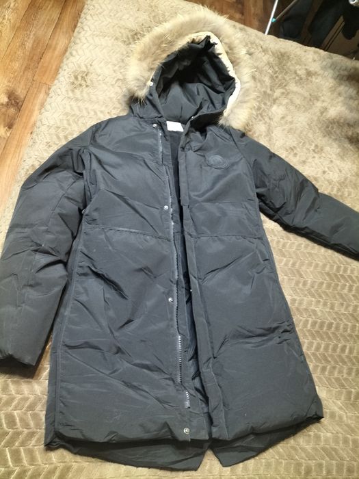 Продам зимний пуховик 42-46 бу