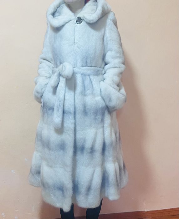 Продам срочно шубу норковая