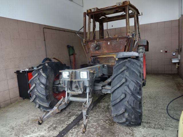 Dezmembrez tractor Case Cs 150
