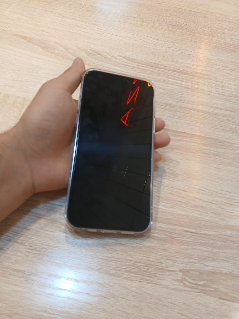 iPhone 12 Pro ideal holatda