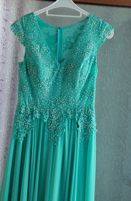 Официална рокля р-р М