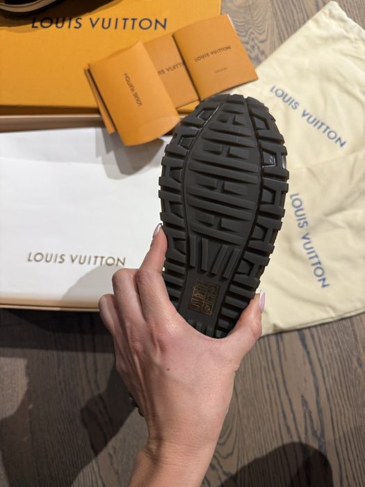 Louis Vuitton естествена кожа нови черни сникърси маратонки