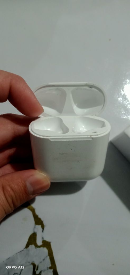 Apple AirPods, безпроводные наушники.